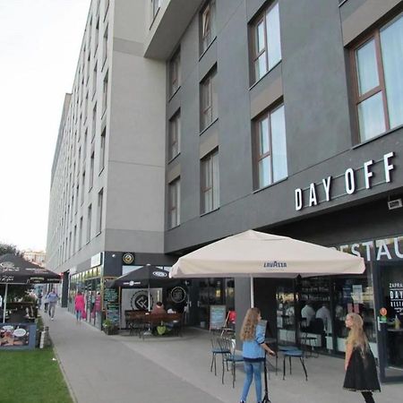 Apartament W Warszawie Dedykowany Parking Podziemny W Cenie, Wifi, Blisko Centrum New Apartment In Warsaw Finished To A High Specification Fitted Out To A High Standard On The 7Th Floor, Wifi, Underground Parking Price Included Kültér fotó