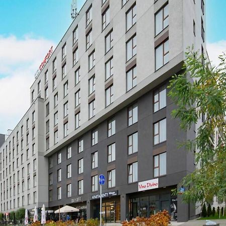 Apartament W Warszawie Dedykowany Parking Podziemny W Cenie, Wifi, Blisko Centrum New Apartment In Warsaw Finished To A High Specification Fitted Out To A High Standard On The 7Th Floor, Wifi, Underground Parking Price Included Kültér fotó