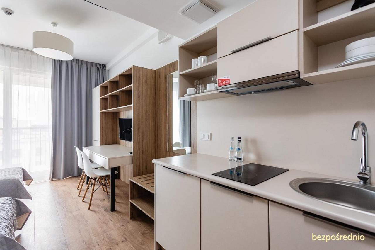 Apartament W Warszawie Dedykowany Parking Podziemny W Cenie, Wifi, Blisko Centrum New Apartment In Warsaw Finished To A High Specification Fitted Out To A High Standard On The 7Th Floor, Wifi, Underground Parking Price Included Kültér fotó