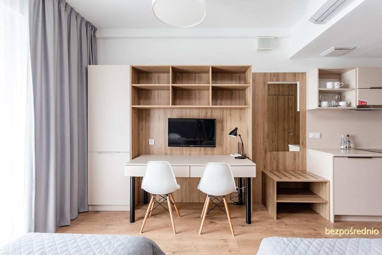 Apartament W Warszawie Dedykowany Parking Podziemny W Cenie, Wifi, Blisko Centrum New Apartment In Warsaw Finished To A High Specification Fitted Out To A High Standard On The 7Th Floor, Wifi, Underground Parking Price Included Kültér fotó